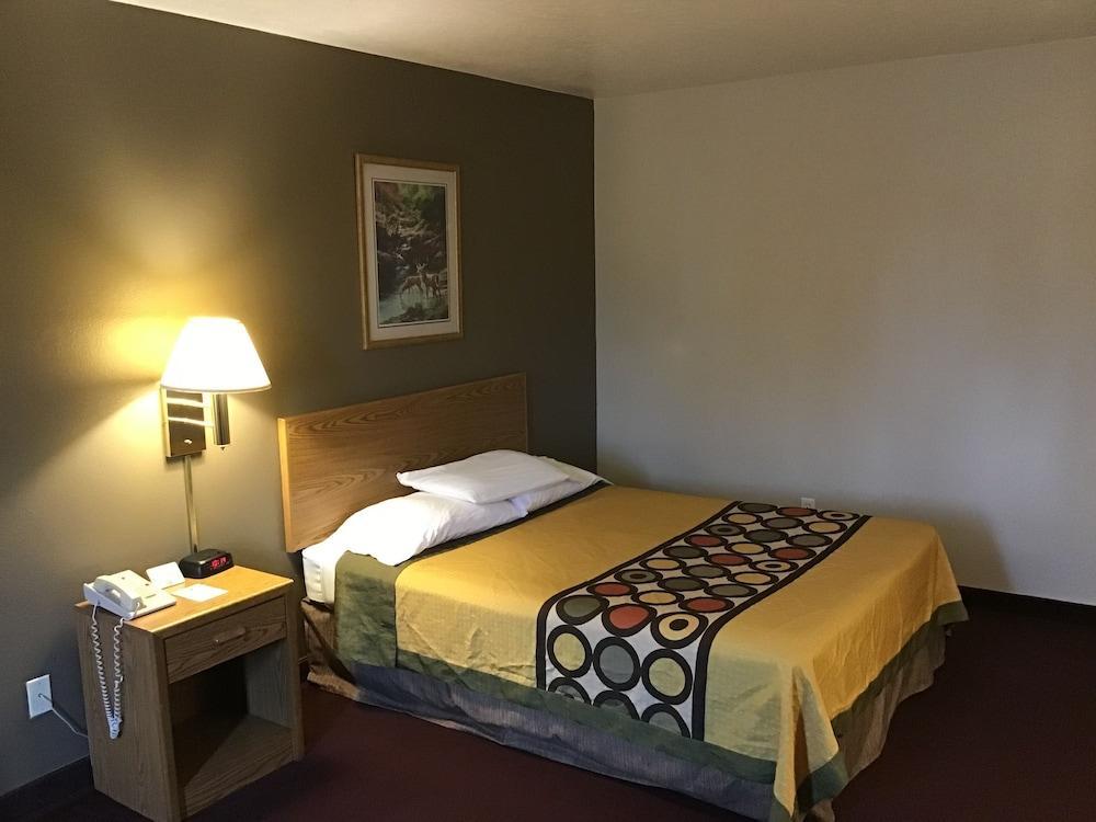 Super 8 By Wyndham Super 8 Blackfoot Ngoại thất bức ảnh
