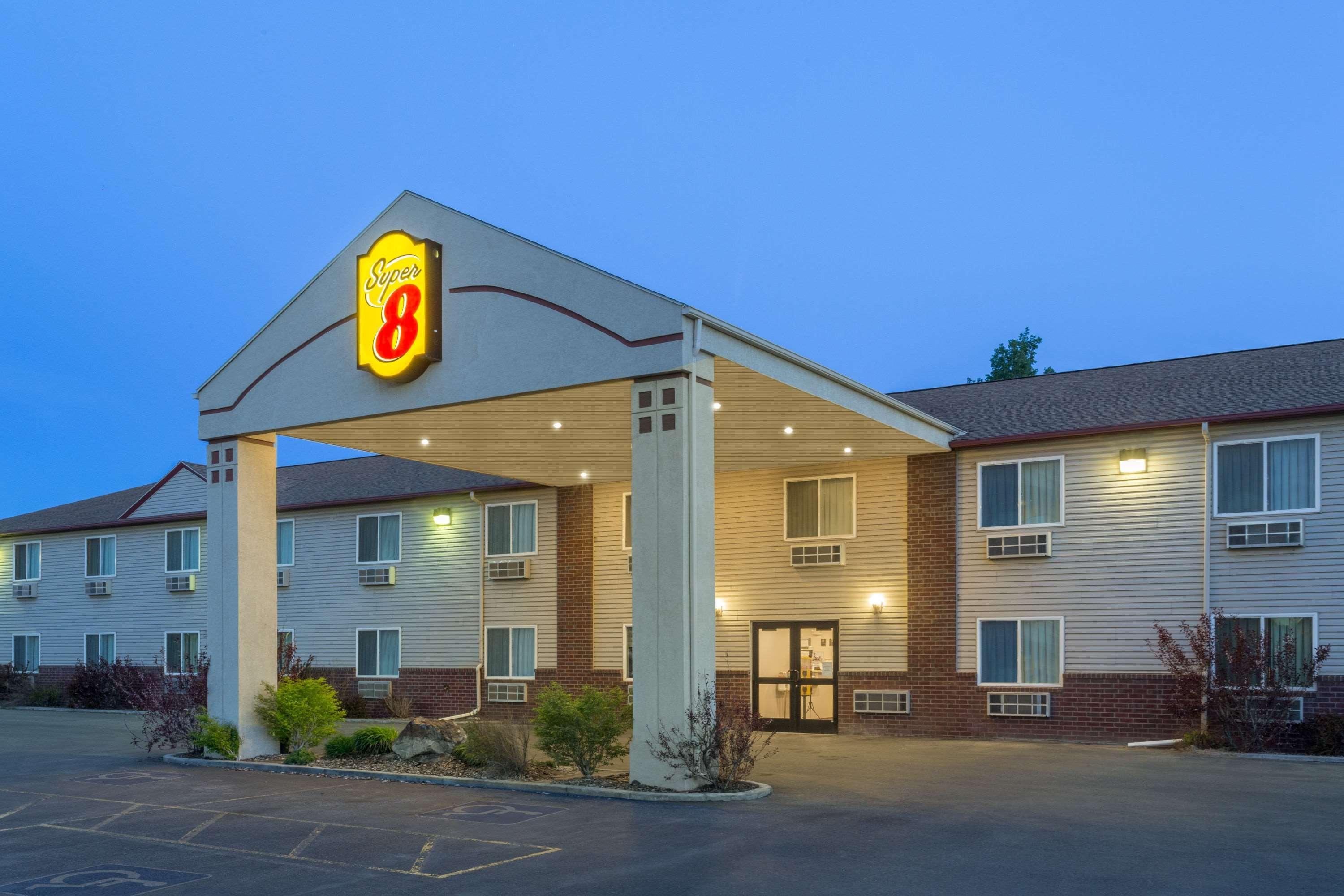 Super 8 By Wyndham Super 8 Blackfoot Ngoại thất bức ảnh